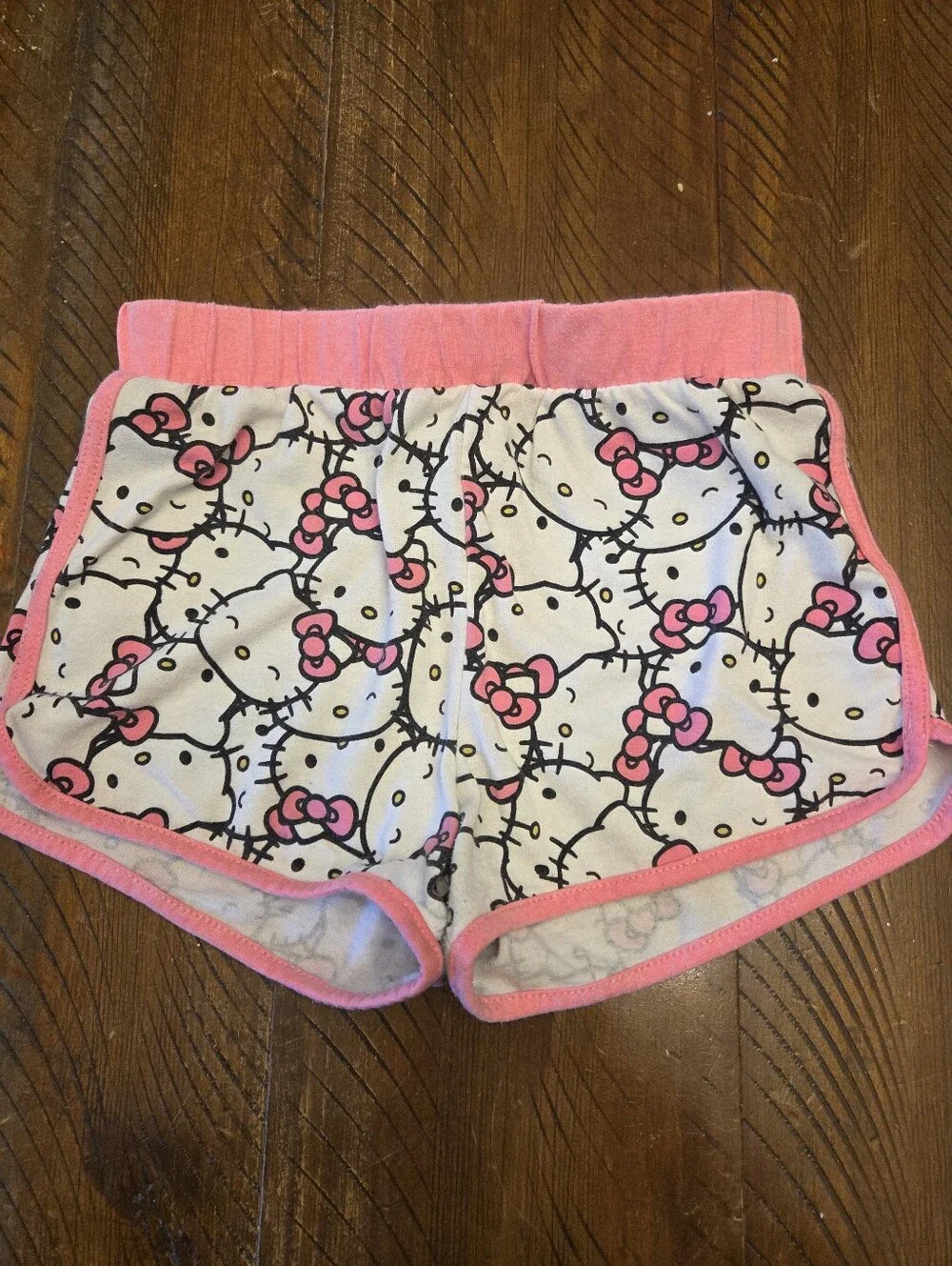 🎉5/$10 Hello Kitty Pink Tank Top and Printed Shorts 5/6